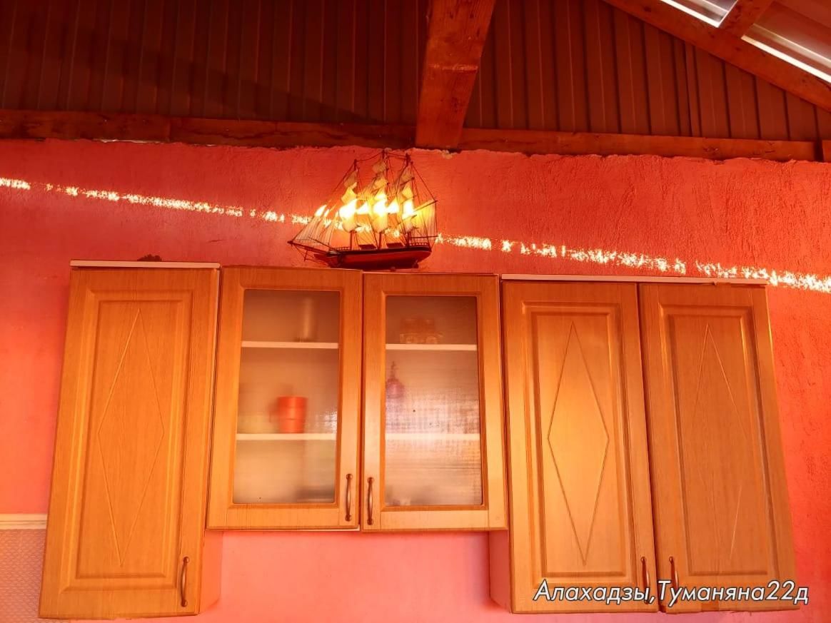 Мини-отель Чёрное море Гагра-12